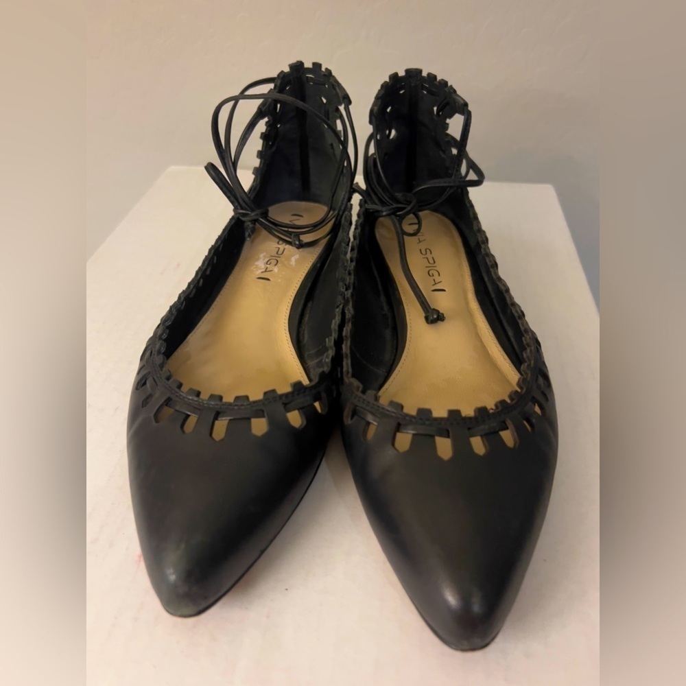 Via Spiga size 8 black leather slip-on flats with ankle tie